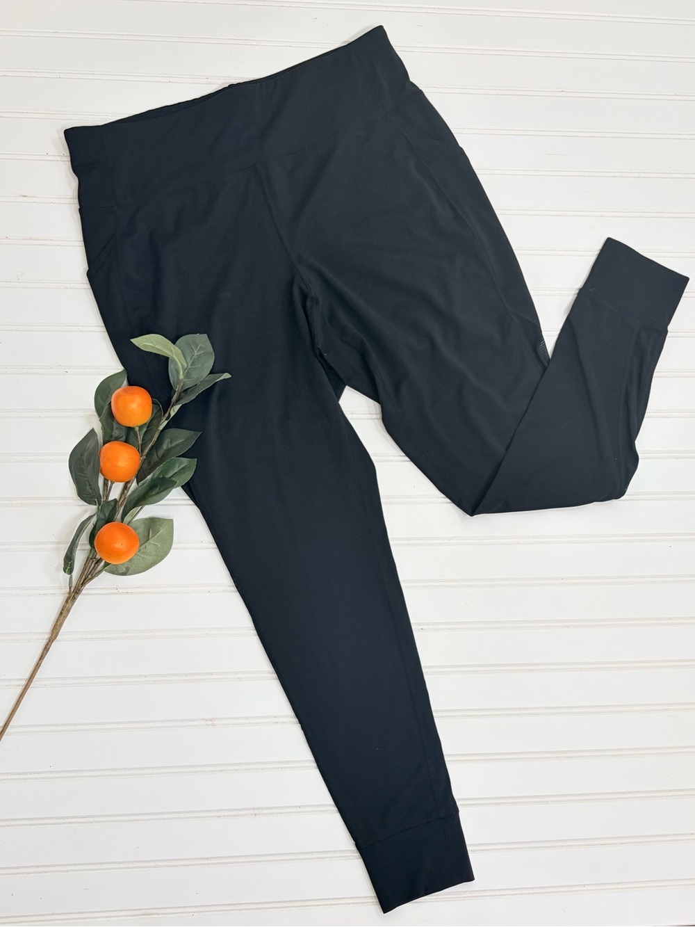 LIVI ACTIVE Side Pocket Jogger Leggings